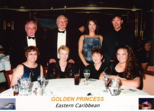 Ship-FormalPhoto-Family-Arlene-Richard.jpg
