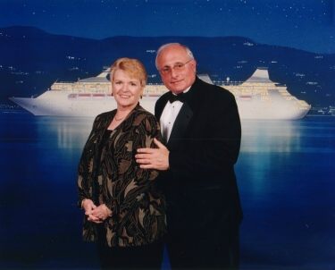 Arlene-Richard-ProPhoto-ShipBackground-HawaiiCruise-Sep2001.jpg