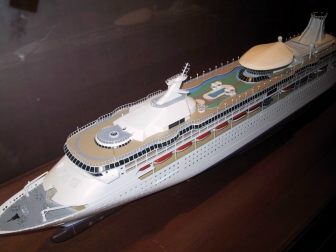 IMG_5509Model-VisionOfSeas-HawaiiCruise-Sep2001.jpg
