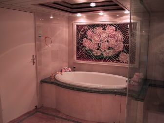 IMG_5532RoyalSuite-HawaiiCruise-Sep2001.jpg