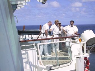IMG_5537Captain&Crew-HawaiiCruise-Sep2001.jpg