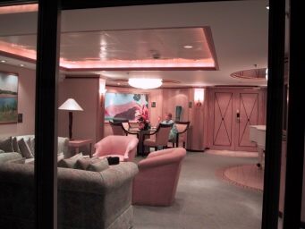 IMG_5623RoyalSuite-HawaiiCruise-Sep2001.jpg