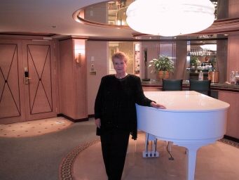 IMG_5762Arlene-FormalNight--HawaiiCruise-Sep2001.jpg