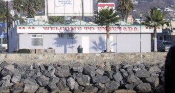 IMG_6093LeavingEnsenada-HawaiiCruise-Sep2001.jpg