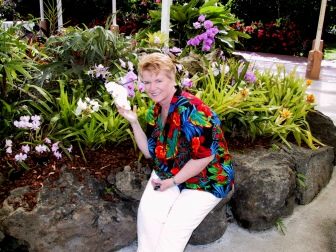 Img_5581Arlene-Hilo-NaniMauGardens-Orchids-HawaiiCruise-Sep2001.jpg