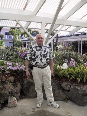 Img_5583Richard-Hilo-NaniMauGardens-Orchids-HawaiiCruise-Sep2001.jpg