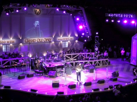 GrandOleOpryVinceGill-Nashville-Nov2000.jpg