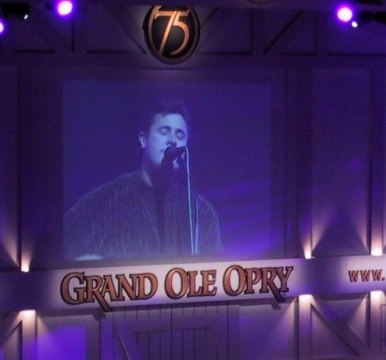 GrandOleOpryVinceGill3-Nashville-Nov2000.jpg