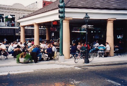 026-FrenchMarketBeignetPlace.jpg