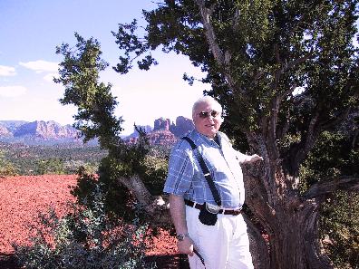 IMG_6304Richard-CathedralRock-Sedona-Nov2001.jpg